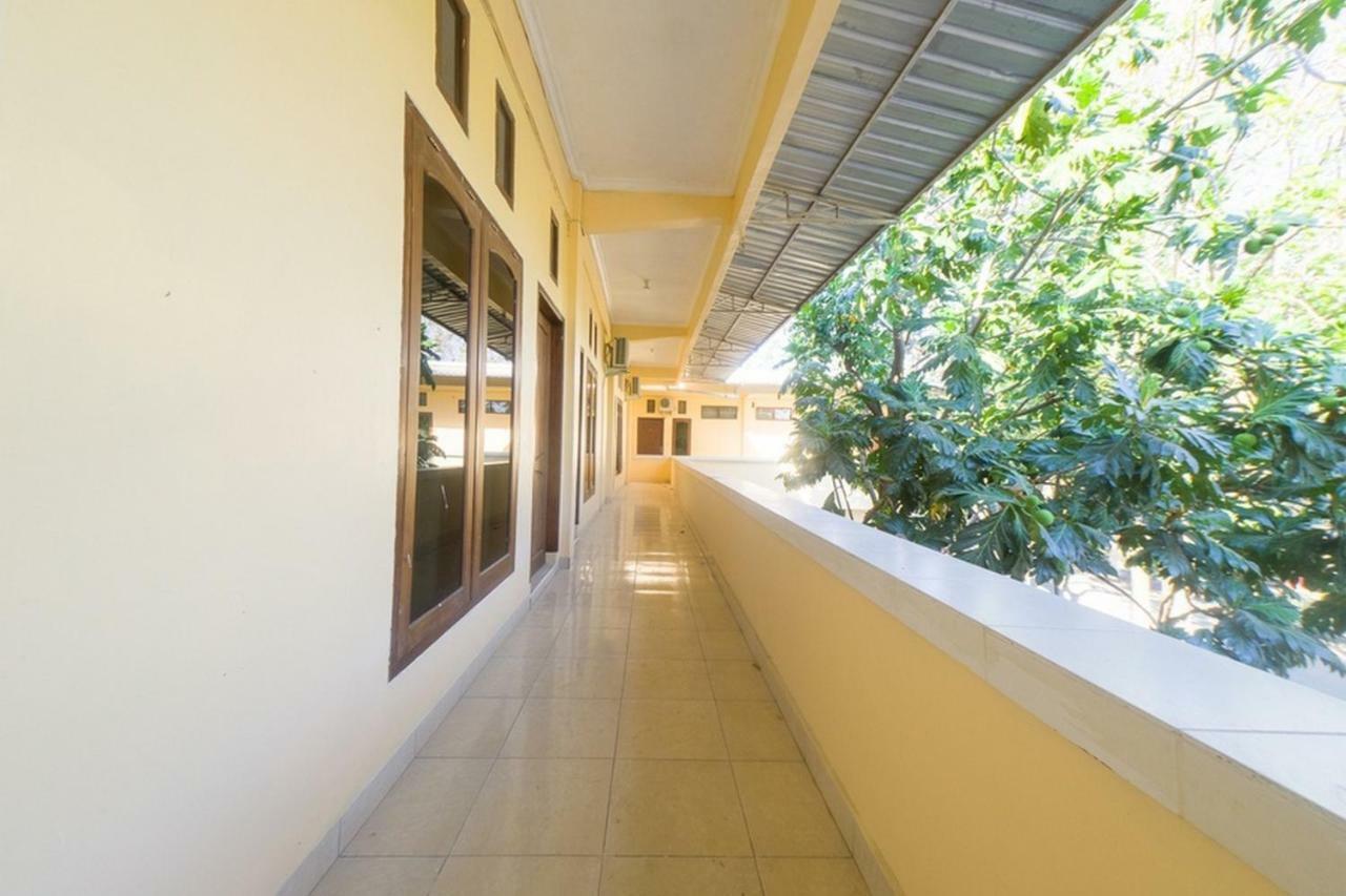 Reddoorz Near Nusa Cendana University Kupang (East Nusa Tenggara) Exterior foto