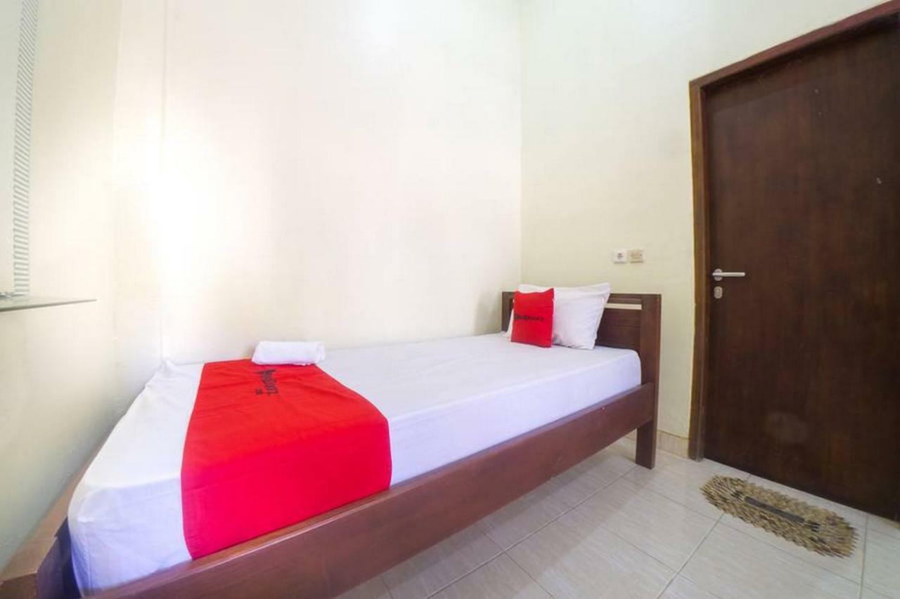 Reddoorz Near Nusa Cendana University Kupang (East Nusa Tenggara) Exterior foto